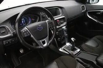 Volvo V40, 2.0, 88 kW, diesel, manual, front-wheel drive