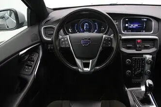 Volvo V40, 2.0, 88 kW, diesel, manual, front-wheel drive