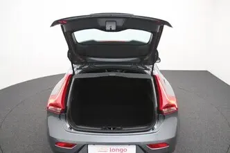 Volvo V40, 2.0, 88 kW, diesel, manual, front-wheel drive