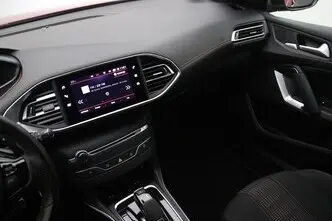 Peugeot 308, 1.5, 96 kW, дизель, автомат, передний привод