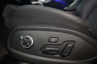 Audi RS 4 TFSI quattro, 2.9, 331 kW, petrol, automatic, four-wheel drive