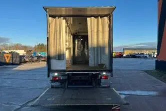 Volvo FL 250 4x2, 184 kW, diesel, automatic