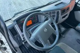 Volvo FL 250 4x2, 184 kW, diesel, automatic