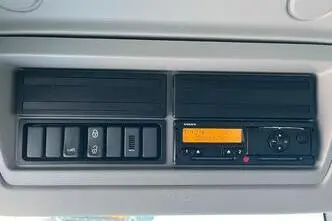 Volvo FL 250 4x2, 184 kW, diesel, automatic