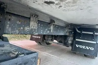 Volvo FL 210 4x2, 154 kW, diesel, automatic