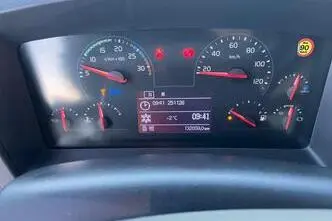 Volvo FL 210 4x2, 154 kW, diesel, automatic