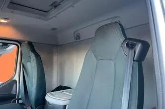 Volvo FL 210 4x2, 154 kW, diesel, automatic