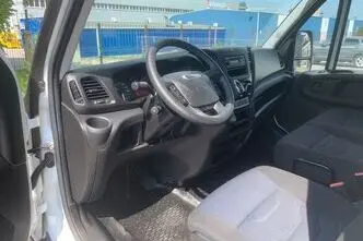 Iveco Daily, 2.3, 115 kW, дизель, автомат, задний привод
