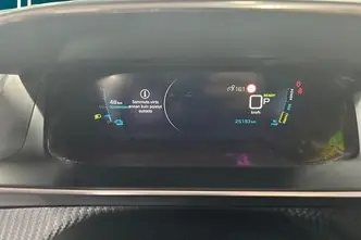 Peugeot 208, elekter, automaat, esivedu