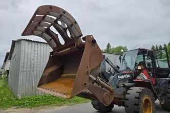 Komatsu WA200PZ-6, 95 kW, dyzelinas, automatinė