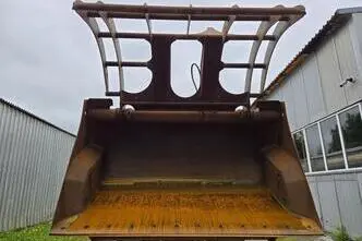 Komatsu WA200PZ-6, 95 kW, dyzelinas, automatinė