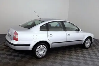 Volkswagen Passat, 2.0, 96 kW, bensiin, manuaal, esivedu