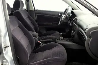 Volkswagen Passat, 2.0, 96 kW, bensiin, manuaal, esivedu