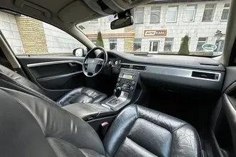 Volvo V70, 2.4, 120 kW, diesel, automatic, front-wheel drive