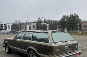 Pontiac Grand Le Mans * Safari *, 5.0, 114 kW, benzīns, automātiskā, aizmugurējā piedziņa