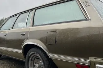 Pontiac Grand Le Mans * Safari *, 5.0, 114 kW, benzīns, automātiskā, aizmugurējā piedziņa