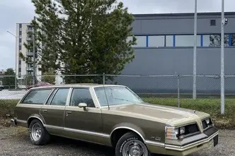 Pontiac Grand Le Mans * Safari *, 5.0, 114 kW, benzīns, automātiskā, aizmugurējā piedziņa