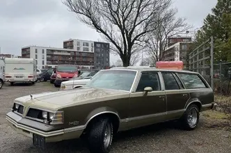 Pontiac Grand Le Mans * Safari *, 5.0, 114 kW, benzīns, automātiskā, aizmugurējā piedziņa