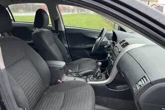 Toyota Corolla, 1.4, 71 kW, bensiin, manuaal, esivedu