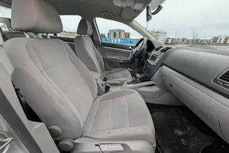 Volkswagen Jetta, 1.6, 75 kW, bensiin, automaat, esivedu