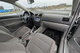 Volkswagen Jetta, 1.6, 75 kW, bensiin, automaat, esivedu