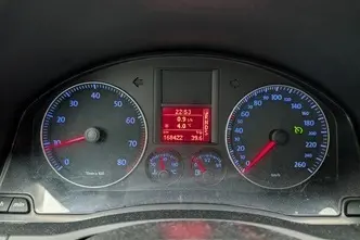 Volkswagen Jetta, 1.6, 75 kW, bensiin, automaat, esivedu