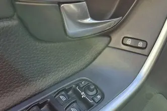 Volvo XC60, 2.4, 120 kW, diisel, automaat, nelikvedu