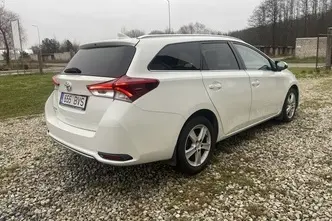 Toyota Auris, 1.6, 97 kW, bensiin, automaat, esivedu