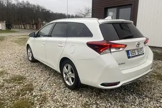 Toyota Auris, 1.6, 97 kW, bensiin, automaat, esivedu