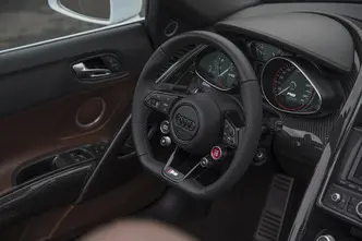 Audi R8, 5.2, 386 kW, bensiin, automaat, nelikvedu