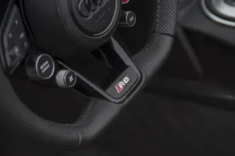 Audi R8, 5.2, 386 kW, bensiin, automaat, nelikvedu