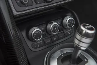 Audi R8, 5.2, 386 kW, bensiin, automaat, nelikvedu