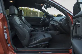 BMW 1er M Coupé, 3.0, 250 kW, bensiin, manuaal, tagavedu