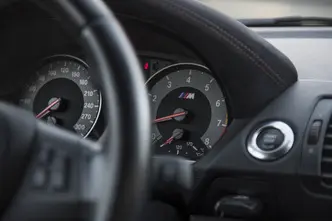 BMW 1er M Coupé, 3.0, 250 kW, bensiin, manuaal, tagavedu