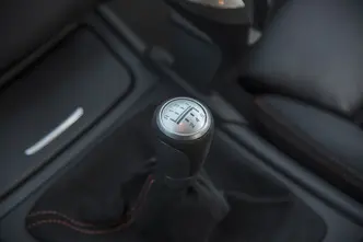 BMW 1er M Coupé, 3.0, 250 kW, bensiin, manuaal, tagavedu