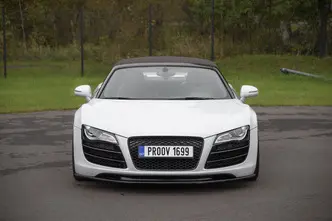 Audi R8, 5.2, 386 kW, bensiin, automaat, nelikvedu