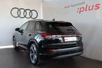 Audi Q4 e-tron, 77 kW, electric, automatic, four-wheel drive