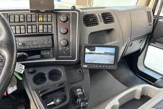 Renault D280 DTI 8, 210 kW, diisel, automaat