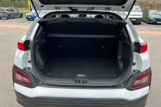 Hyundai Kona, electric, automatic, front-wheel drive