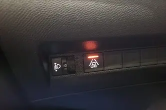 Peugeot 208, 1.2, 55 kW, benzīns, manuālā, priekšējā piedziņa