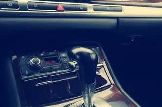 Audi A8, 4.2, 257 kW, benzīns, automātiskā, pilnpiedziņa