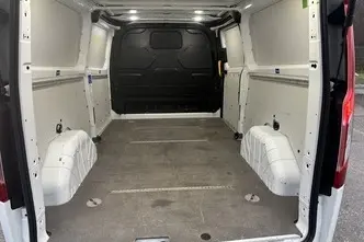 Ford Transit Custom, 2.0, 96 kW, дизель, автомат, передний привод