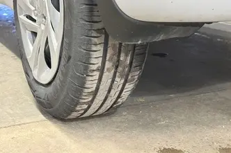 Hyundai i10, 1.0, 46 kW, bensiin, manuaal, esivedu