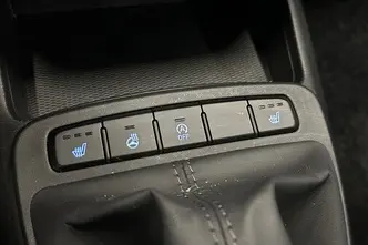 Hyundai i10, 1.0, 46 kW, bensiin, manuaal, esivedu