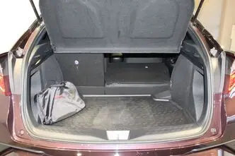 Toyota C-HR, 1.8, 72 kW, hübriid, automaat, esivedu