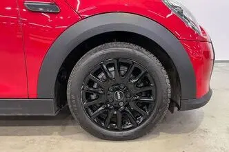 MINI Cooper, 1.5, 100 kW, bensiin, automaat, esivedu