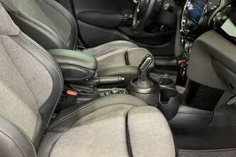 MINI Cooper, 1.5, 100 kW, bensiin, automaat, esivedu