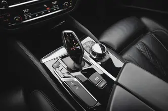 BMW 550, 3.0, 294 kW, diisel, automaat, nelikvedu