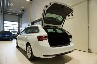 Škoda Octavia, 1.5, 110 kW, hybrid, automatic, front-wheel drive