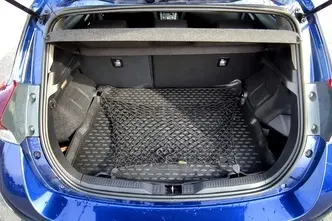 Toyota Auris, 1.8, 73 kW, hybrid, automatic, front-wheel drive